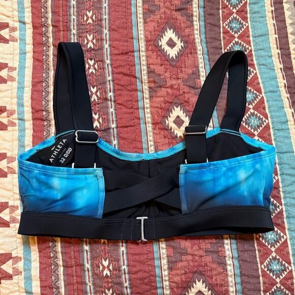 Athleta Swim Top Bikini size 32 D/DD - Picture 4 of 6